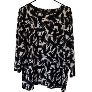 Wash & Wear Black & White Top Size XL